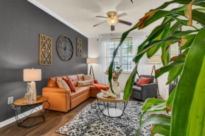Cozy 2br2ba Minutes To Airport & Westchase #1
